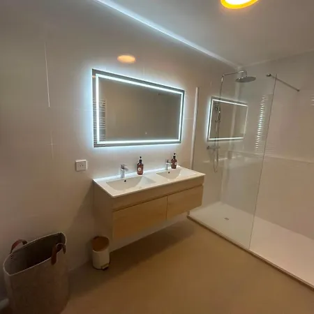 Isabelle- Large Bright House With Courtyard! Casa vacanze Mudaison