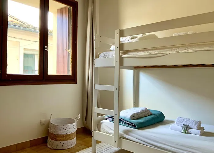 Vakantiehuis Isabelle- Large Bright House With Courtyard! Mudaison